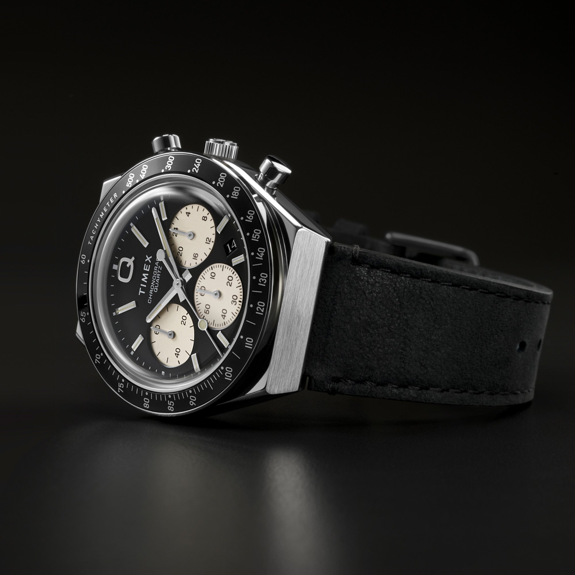 Timex Q 40MM Quartz - TW2V42700