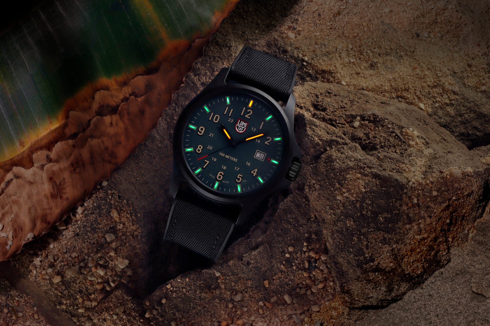 Atacama Field 43MM Quartz - XL.1977