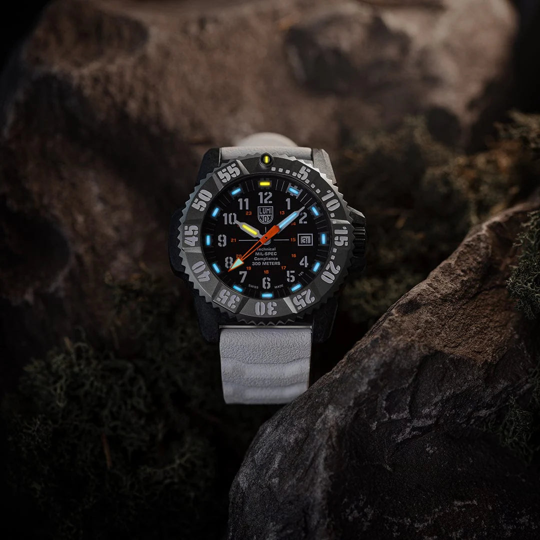 MIL-SPEC 46MM Quartz - XL.3359.SET