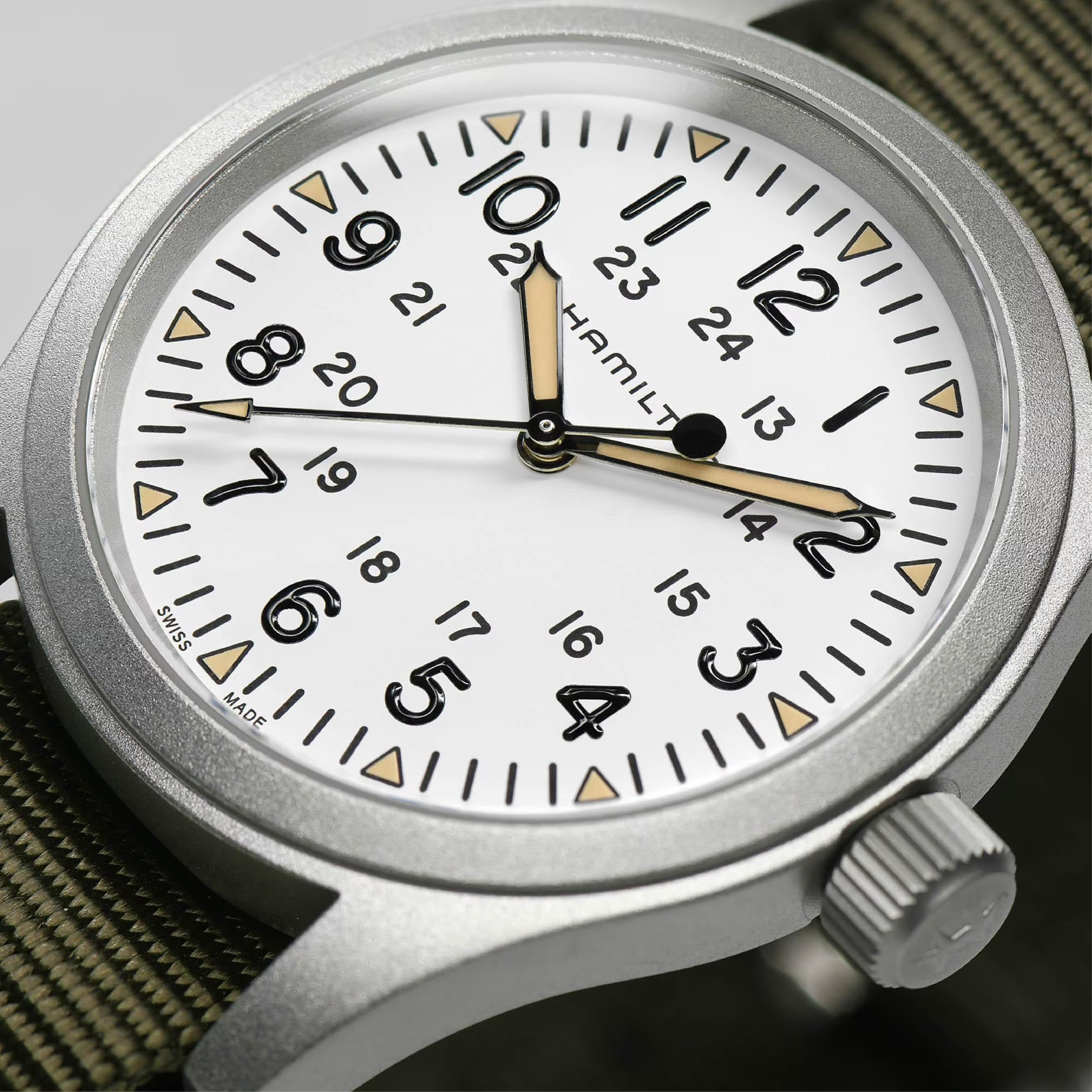 Khaki Field with White Dial Fabric Strap - H69439411