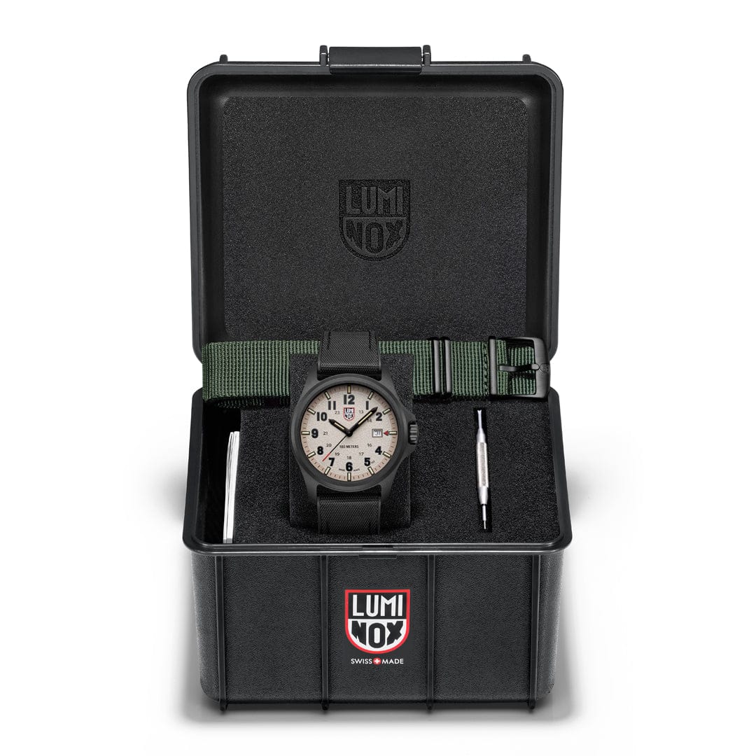 Atacama Field 43MM Quartz - XL.1971.SET