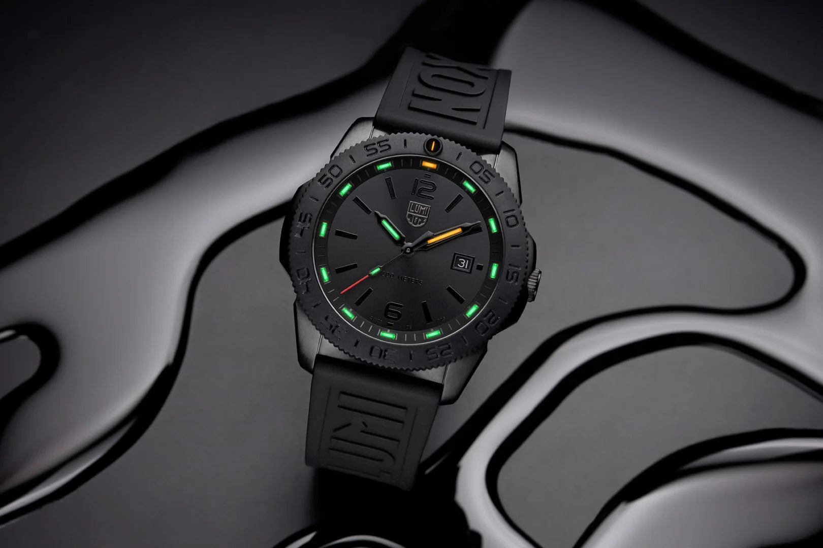 Pacific Diver Blackout 44MM Quartz - XS.3121.BO.1