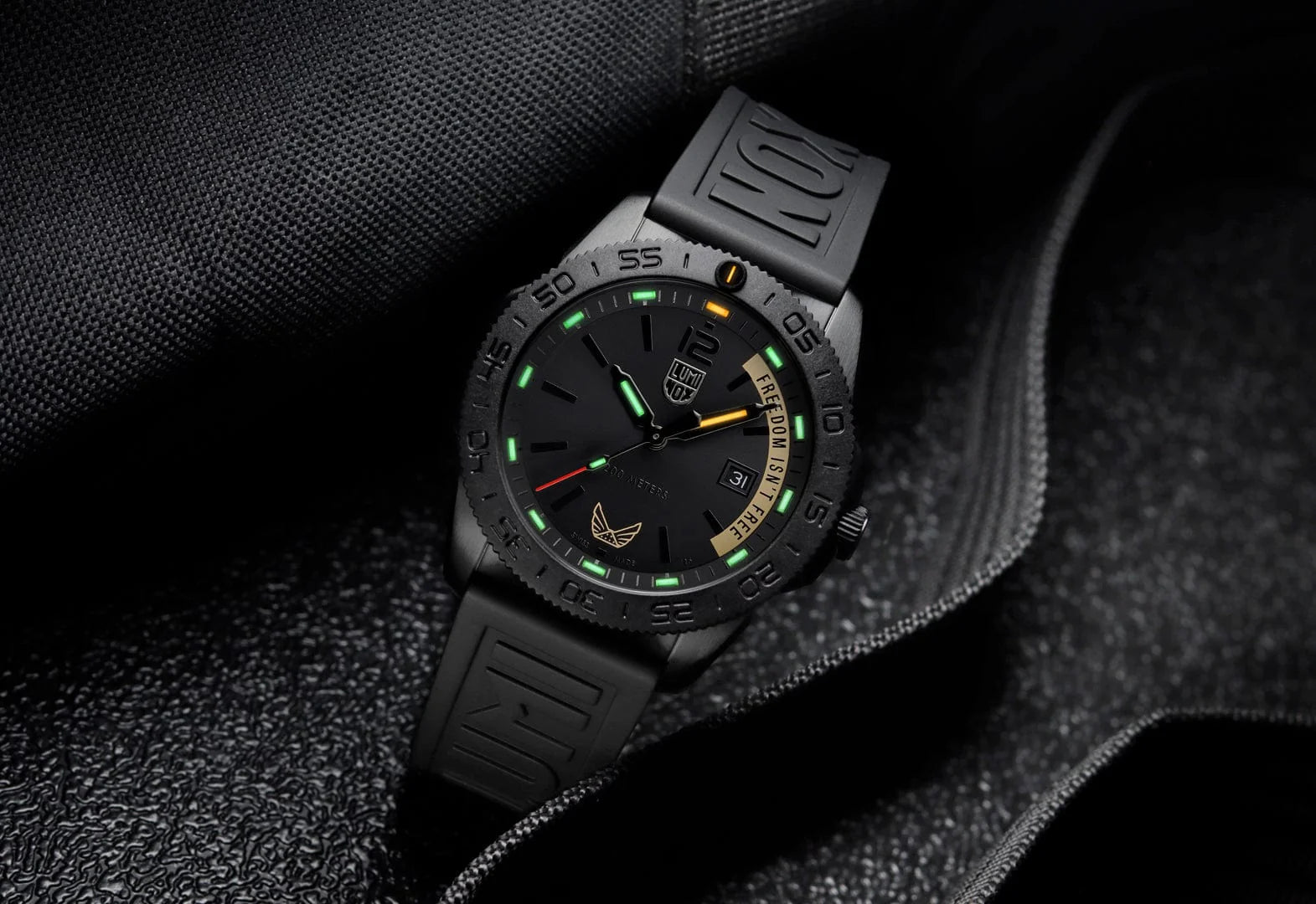 VOLITION AMERICA 'Freedom Isn't Free' 44MM Quartz - XS.3121.BO.VOL.FR